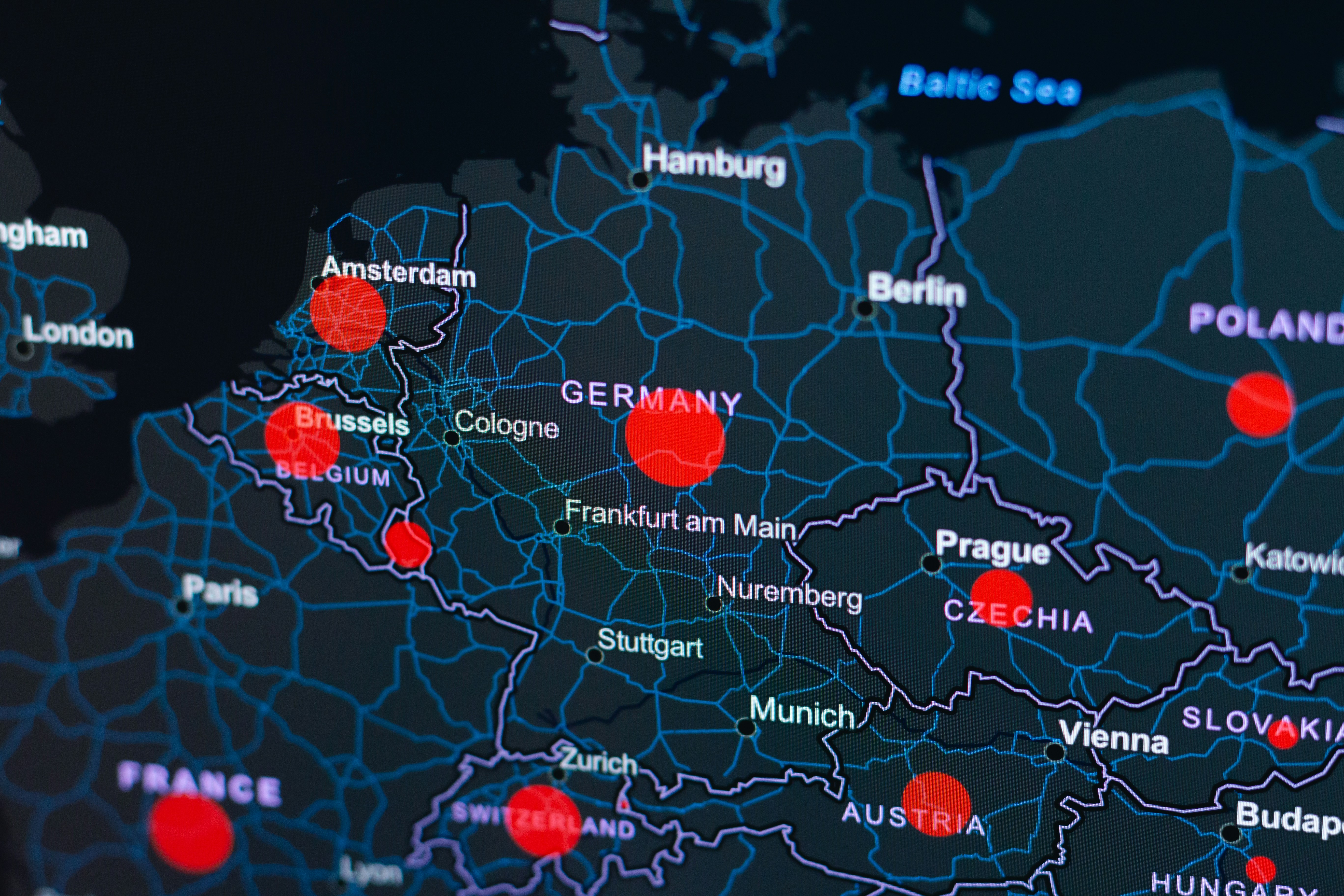 Cross-Border DeFi: Navigating Multi-Jurisdictional Compliance